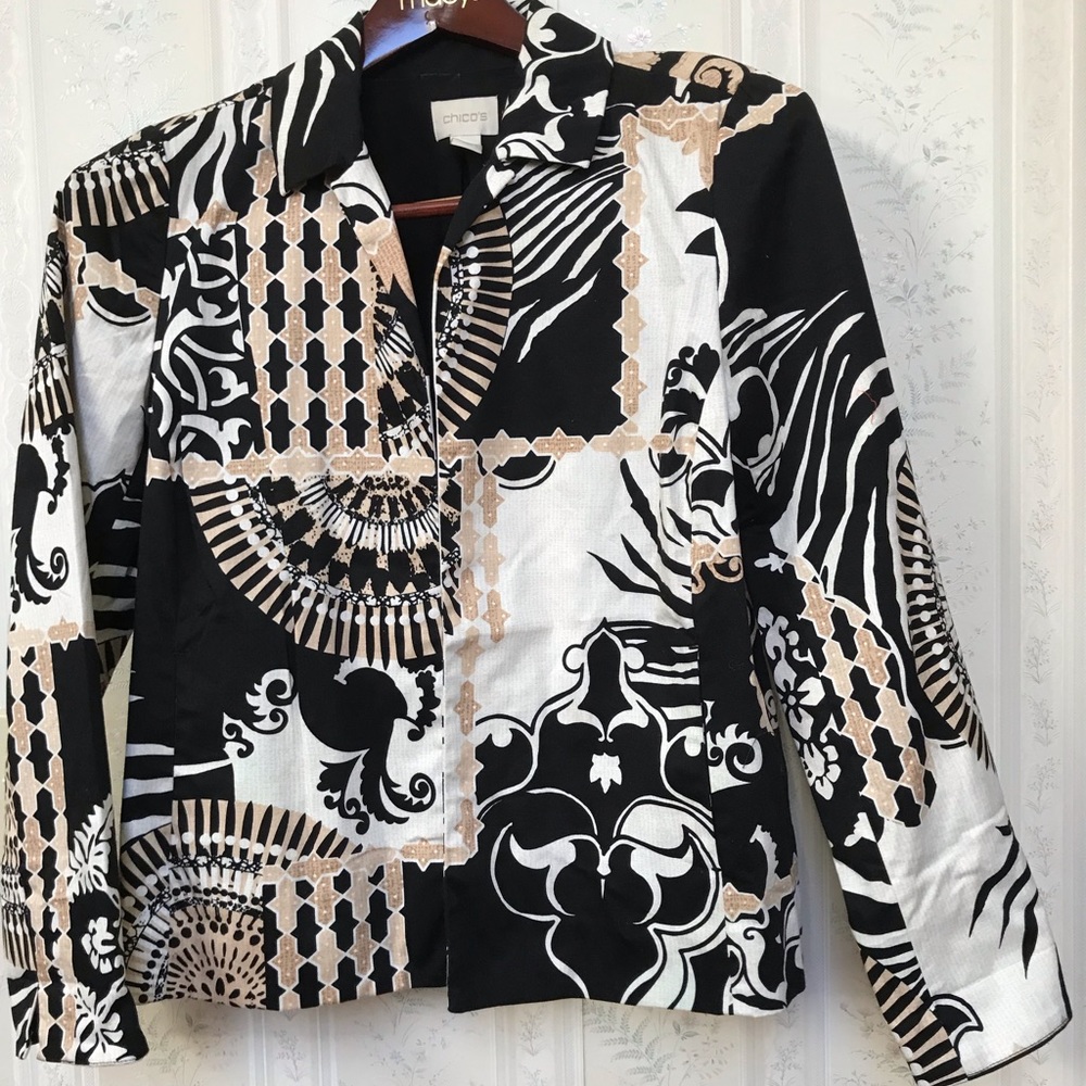 Chico’s blazer 💐🌹size 0